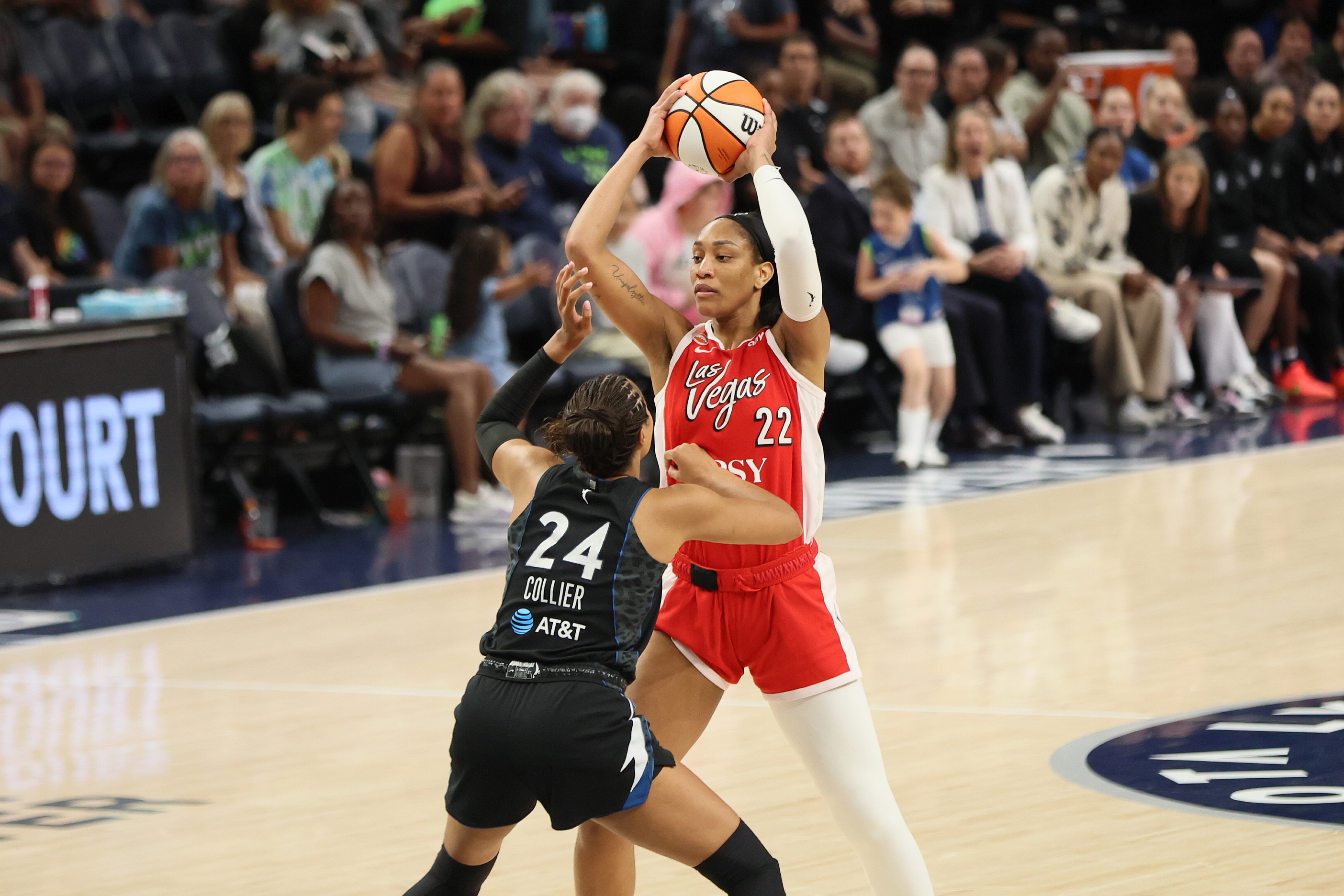 A'ja_Wilson_vs._Napheesa_Collier_of_the_Minnesota_Lynx_(August_8,_2026).jpg