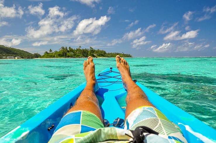 Kayaking-near-Motu-Koromiri-a-small-island-in-the-lagoon-of-Rarotonga-near-Muri-Beach.-Cook-Islands.jpg