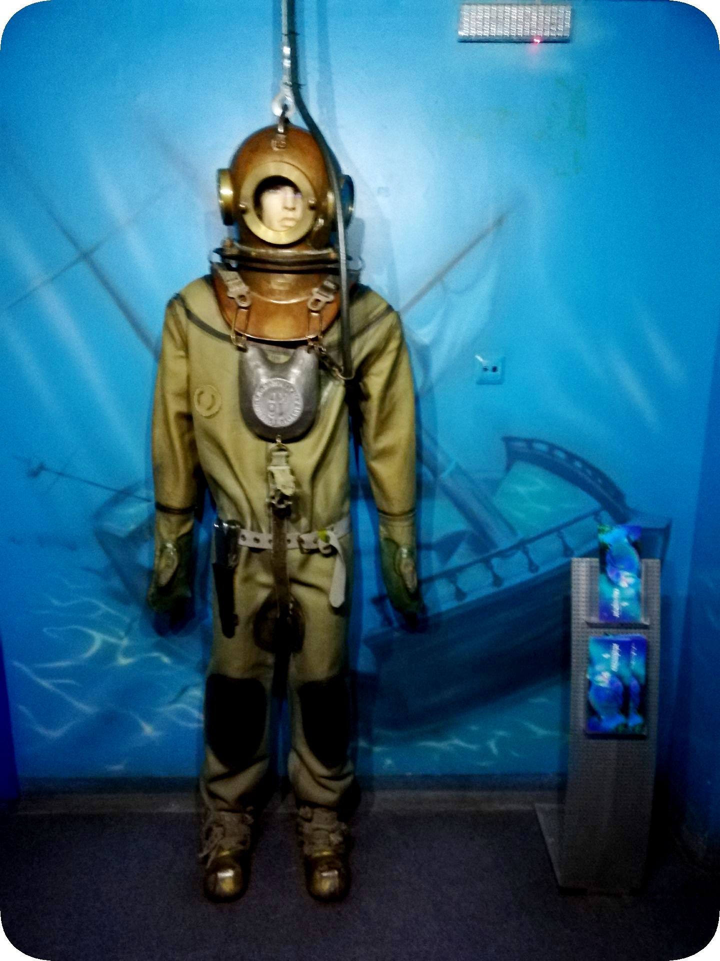 Oceanarium in St. Petersburg. The final---Ozeanarium in St. Petersburg. Der endgültige