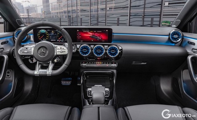 mercedes-amg-a35-4matic-gia-bao-nhieu-3.jpg