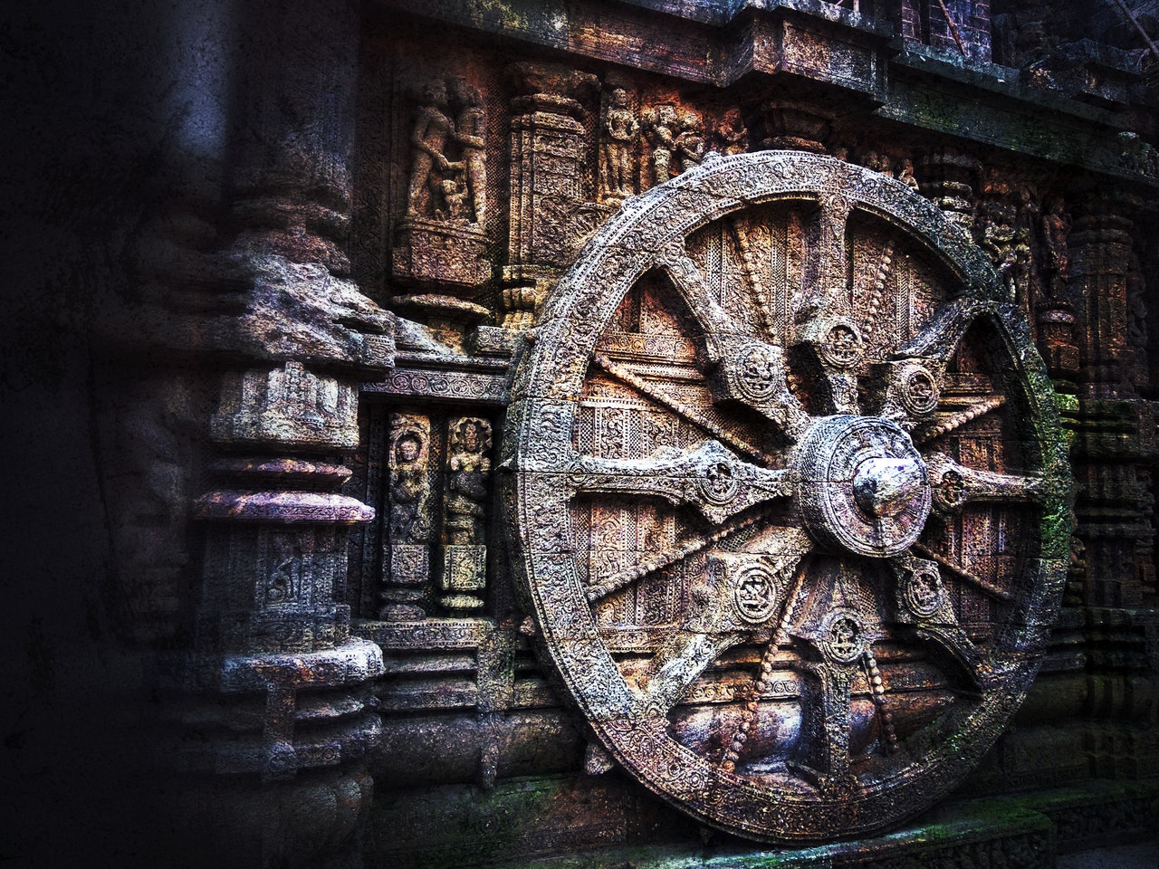 brown-carriage-wheel-672630.jpg
