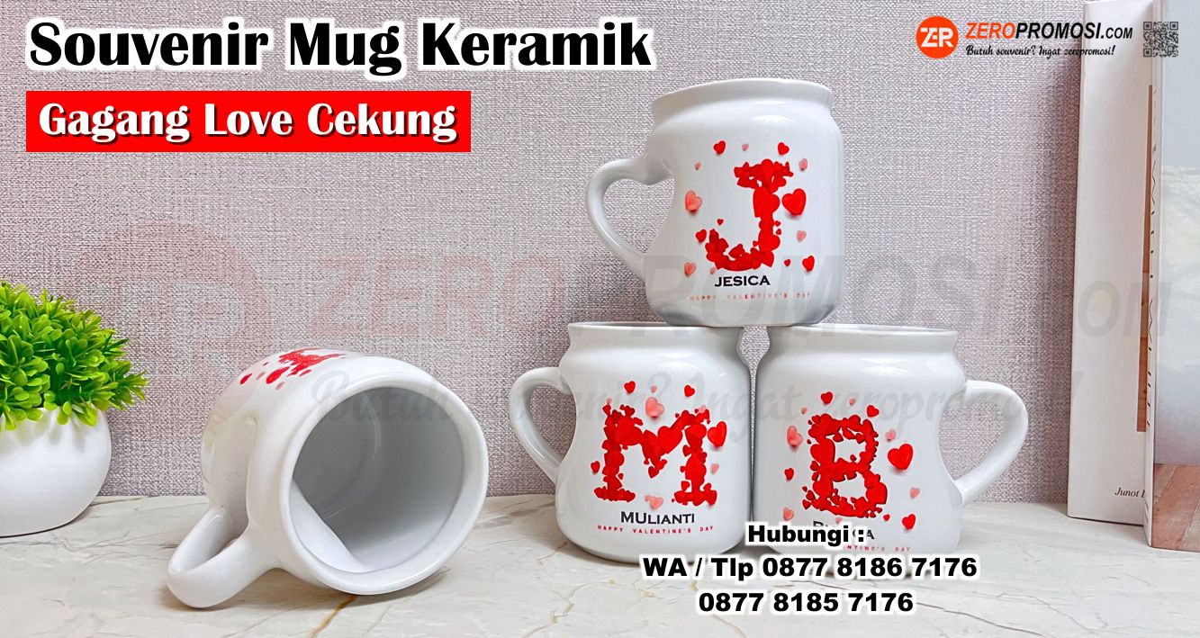 Souvenir Mug Keramik Gagang Love Cekung.jpg