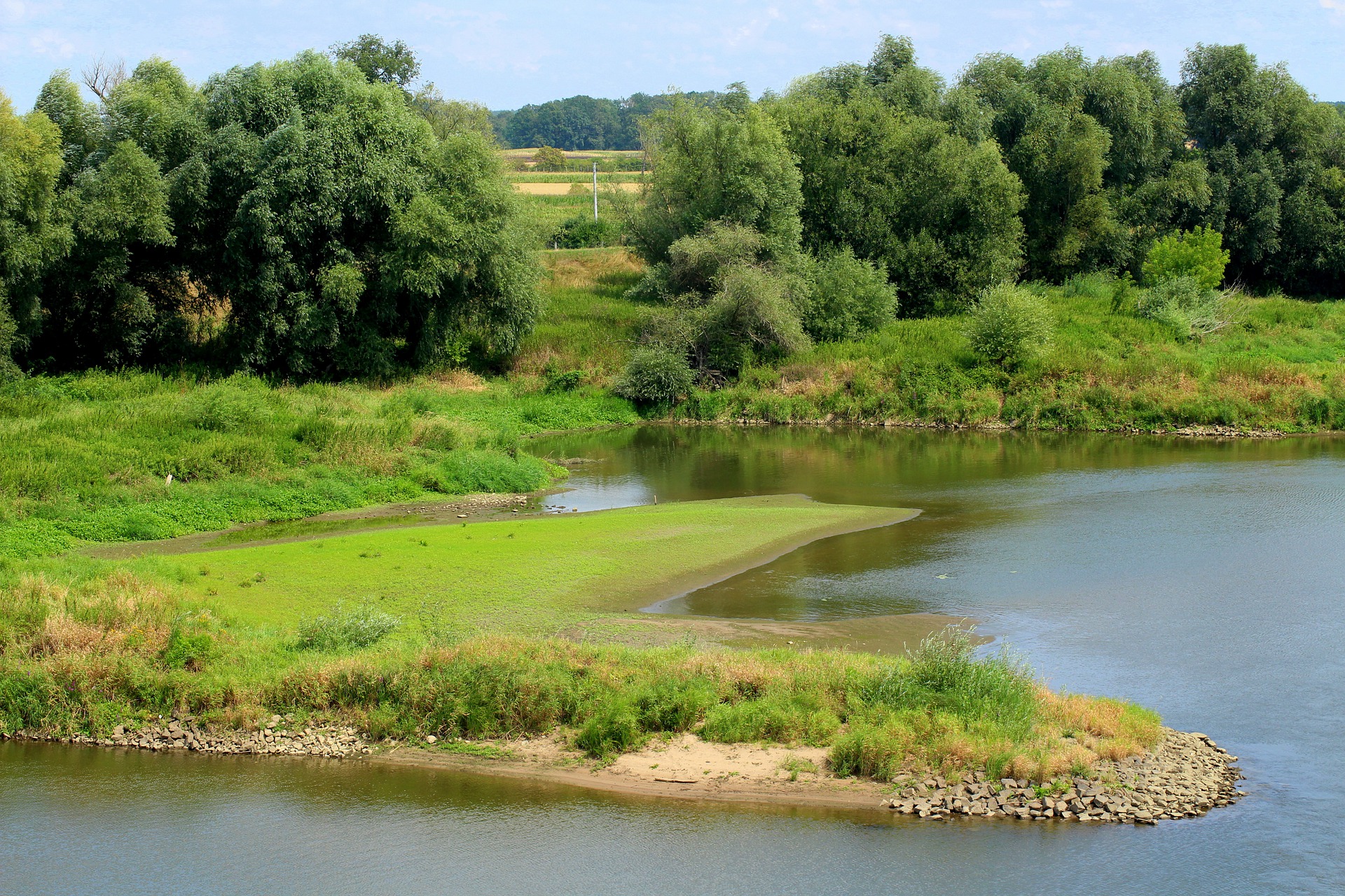 river-4384470_1920.jpg