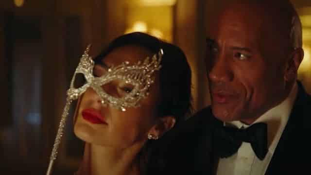 Netflix-Dwayne-Johnson-arrives-in-the-new-movie-Red-Notice.jpg