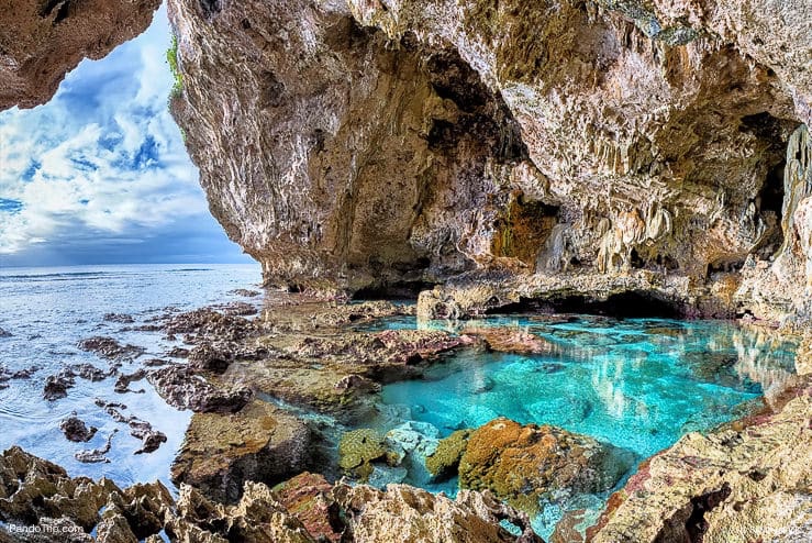 Limestone-cave-Avaiki-Niue-Island.jpg