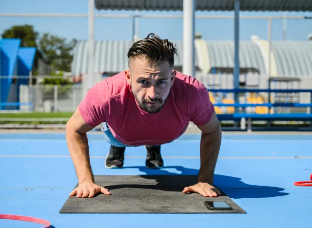 man-plank-pushup.webp