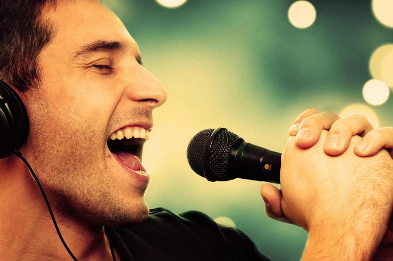 man-singing-valentines-love-song-ideas.png