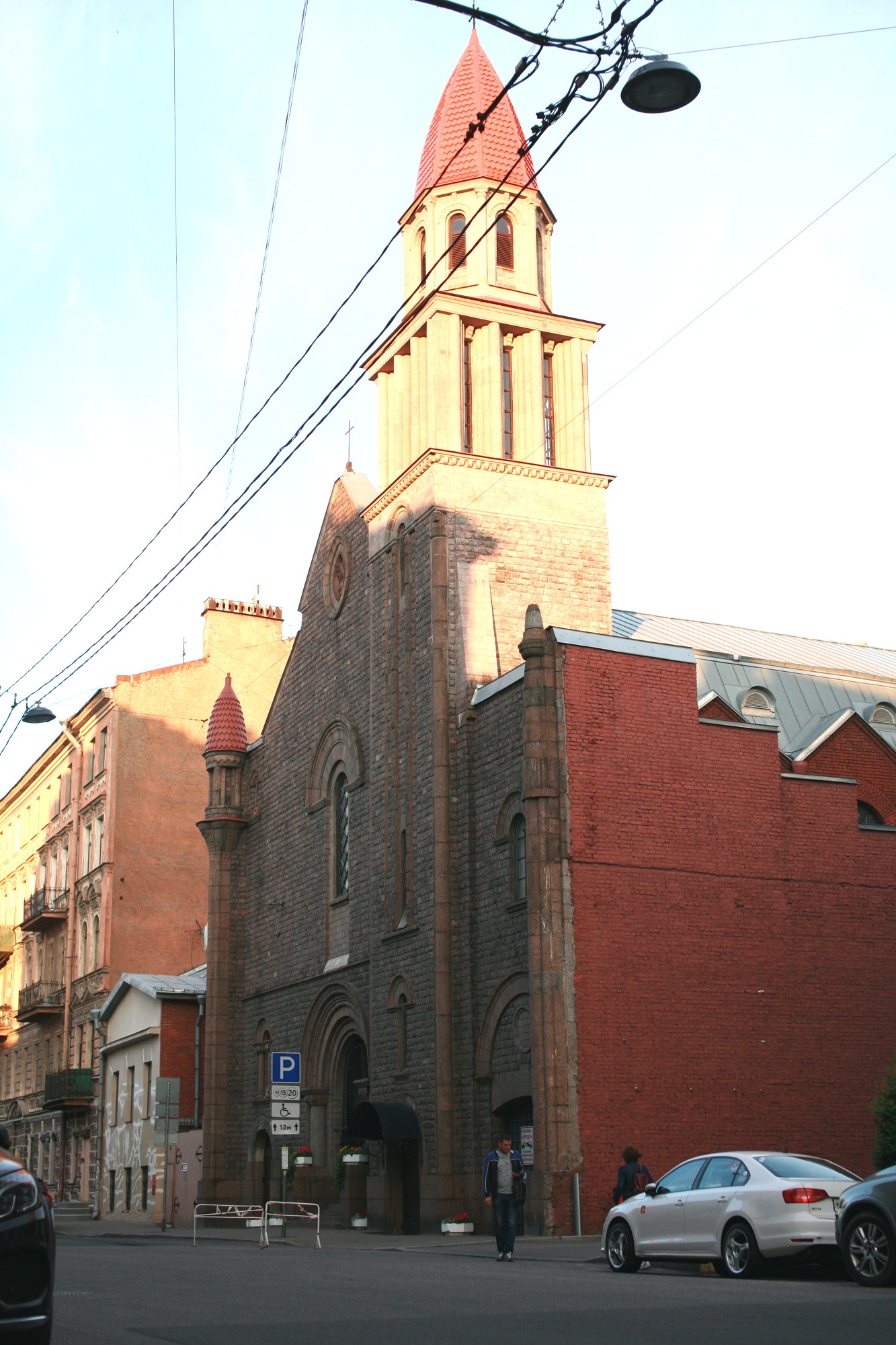 wed_3034_church.jpg