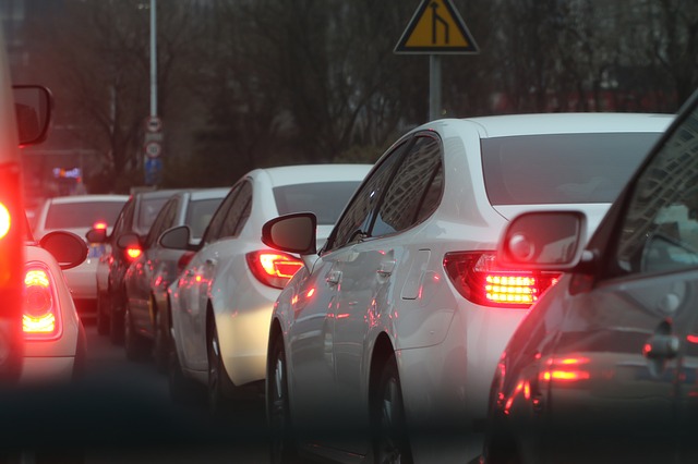 traffic-jam-688566_640.jpg