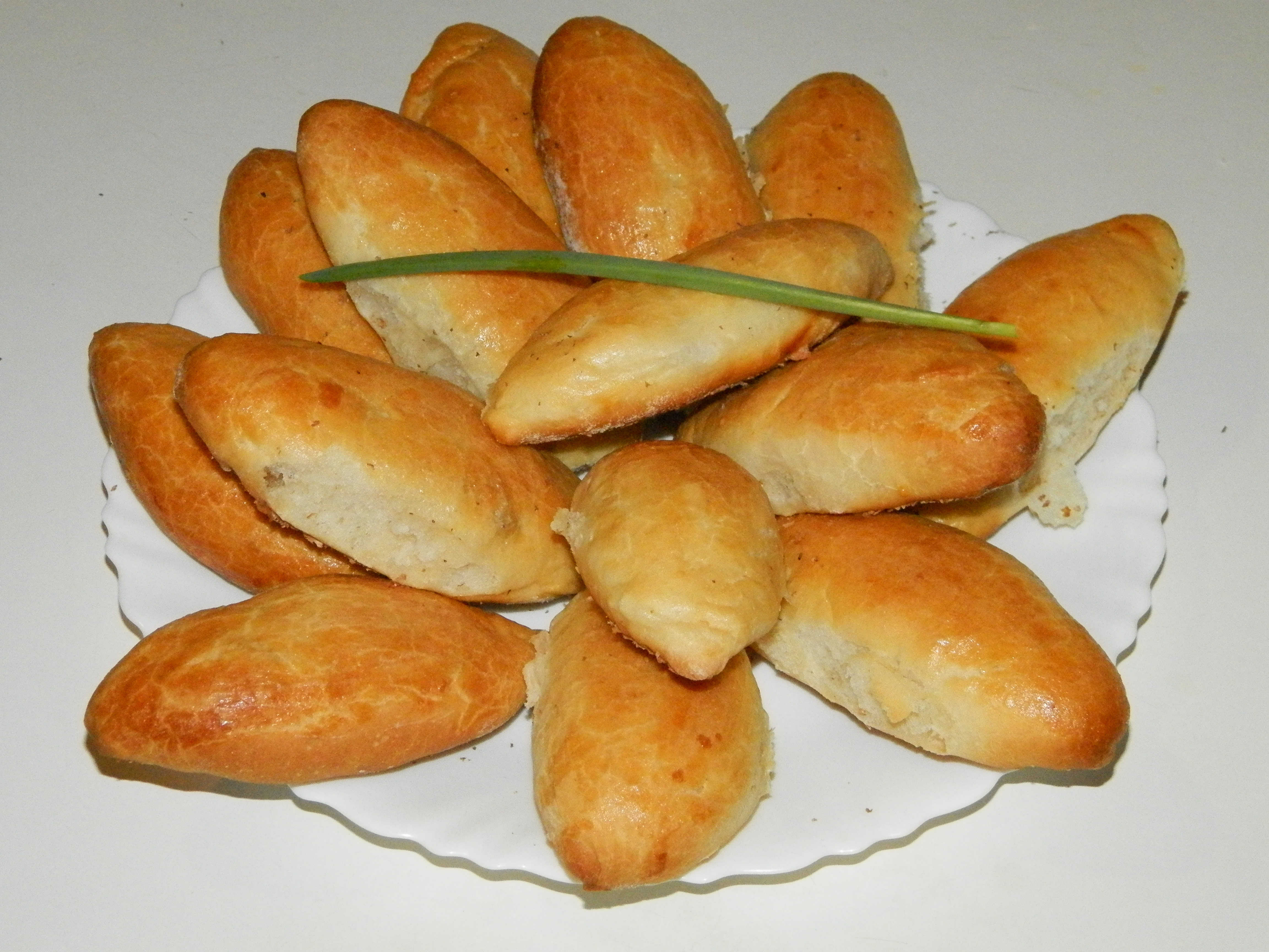 Pirozhki s kapust.JPG