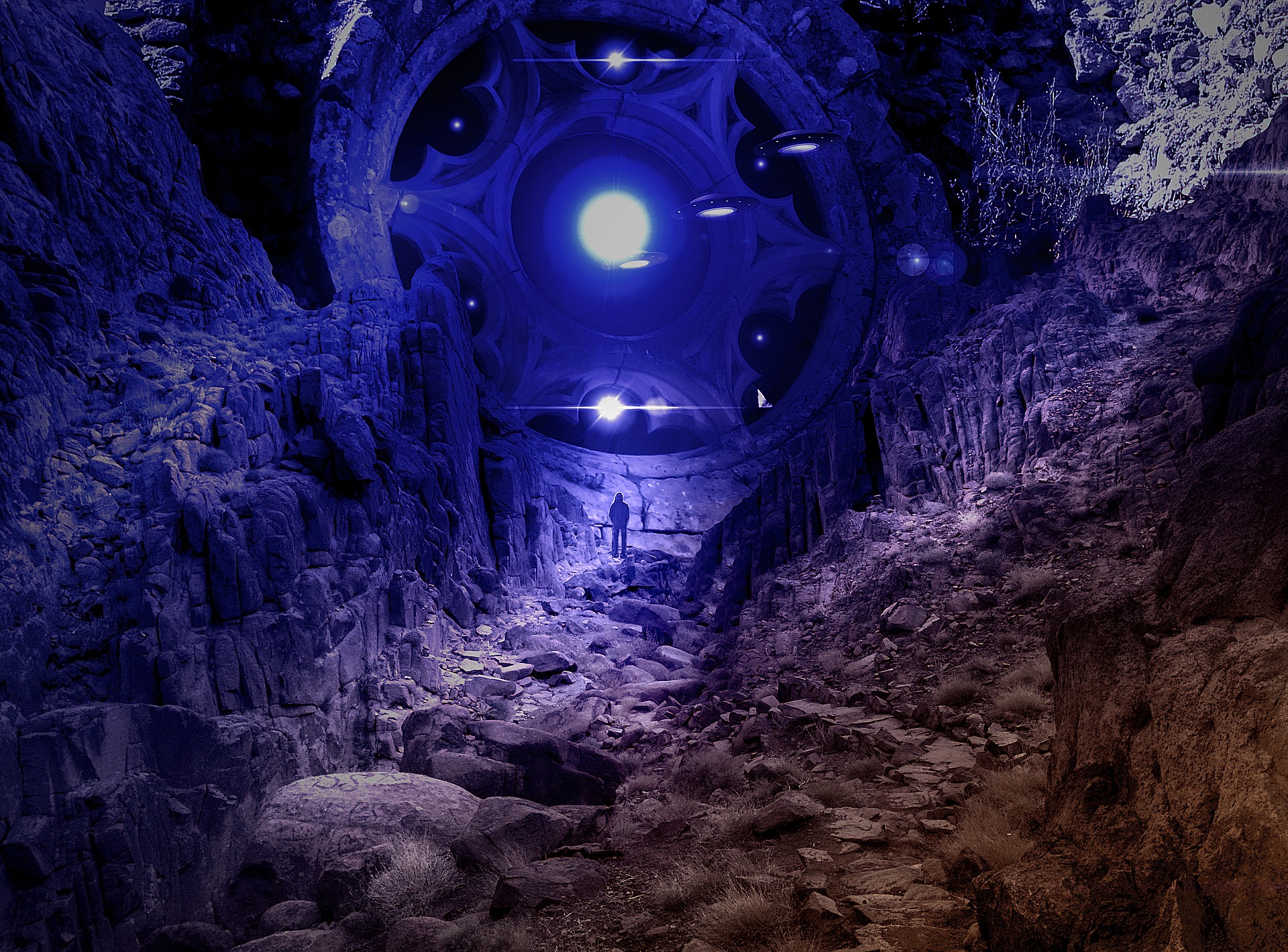 ufo-2150340_1920.jpg