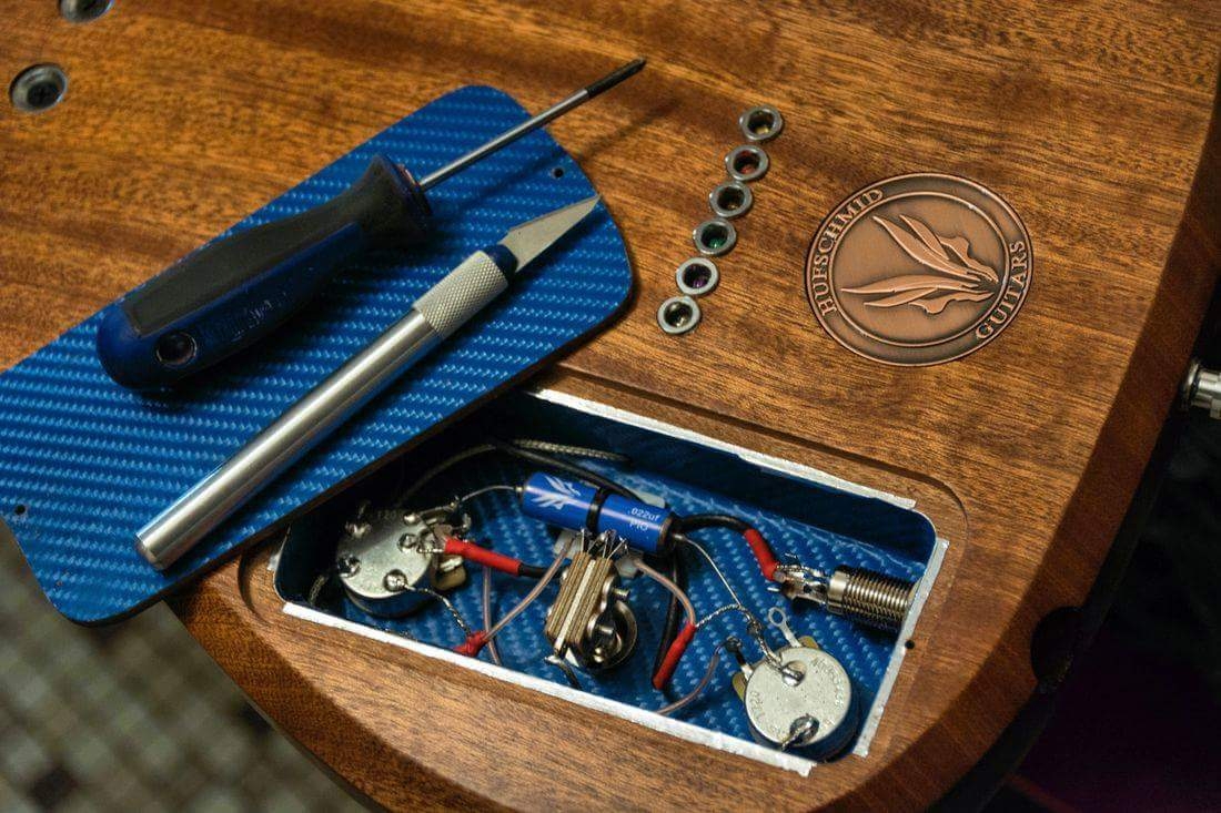 hufschmid_guitars (2).jpg
