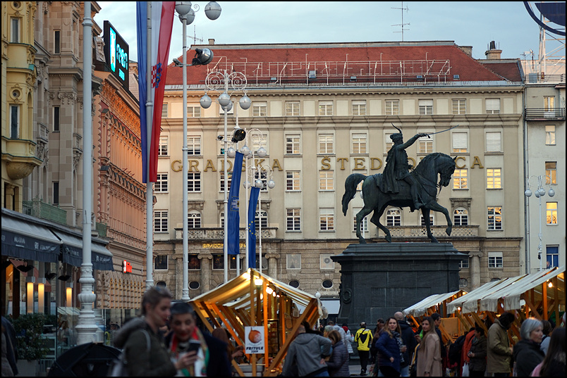 w-S17-014747.jpg