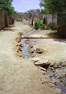 220px-Karachi_Slum.jpg