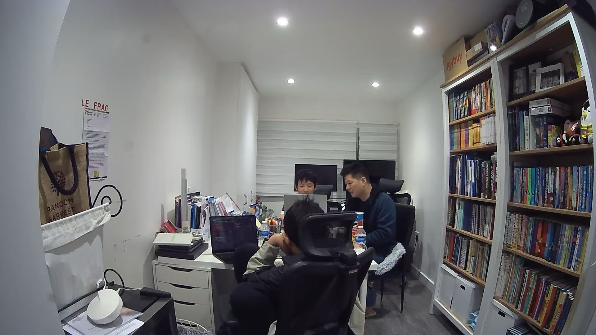 带娃刷题第620天 数原始敲击字符串