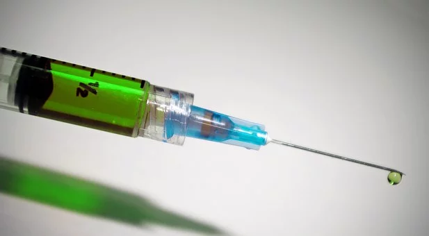 syringe-417786__340 Spritze.webp