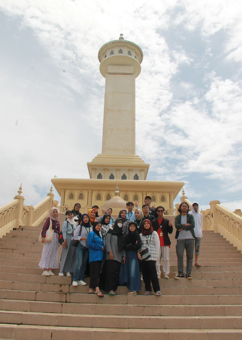 Monumen Malikussaleu_02.jpg