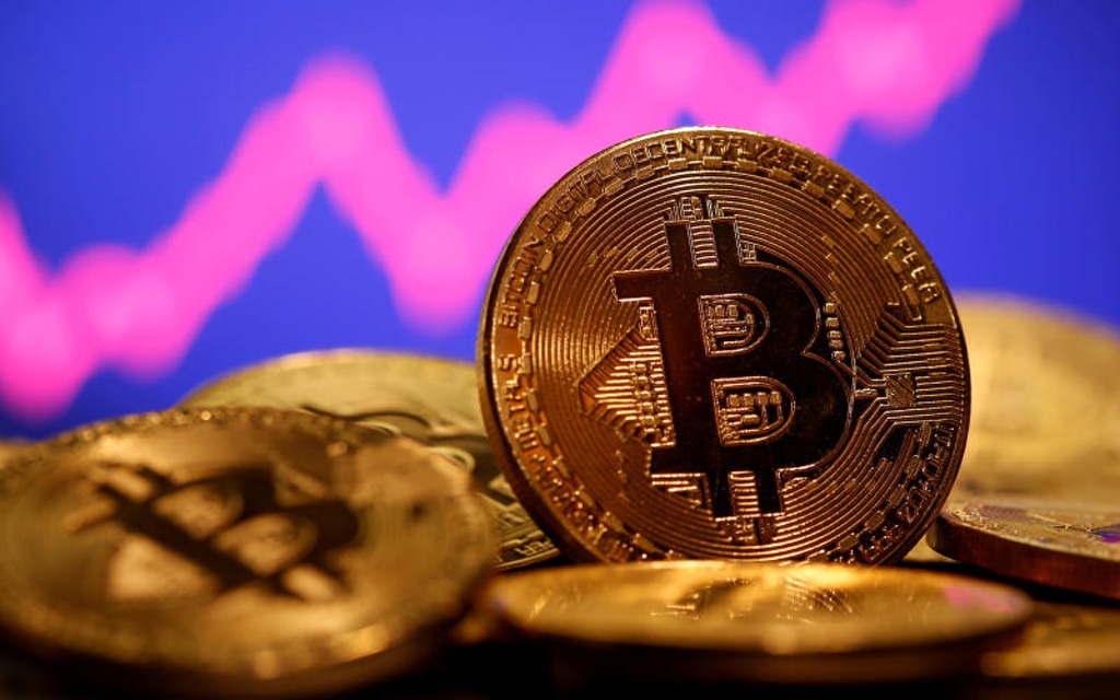 bitcoin-220221-01.jpg