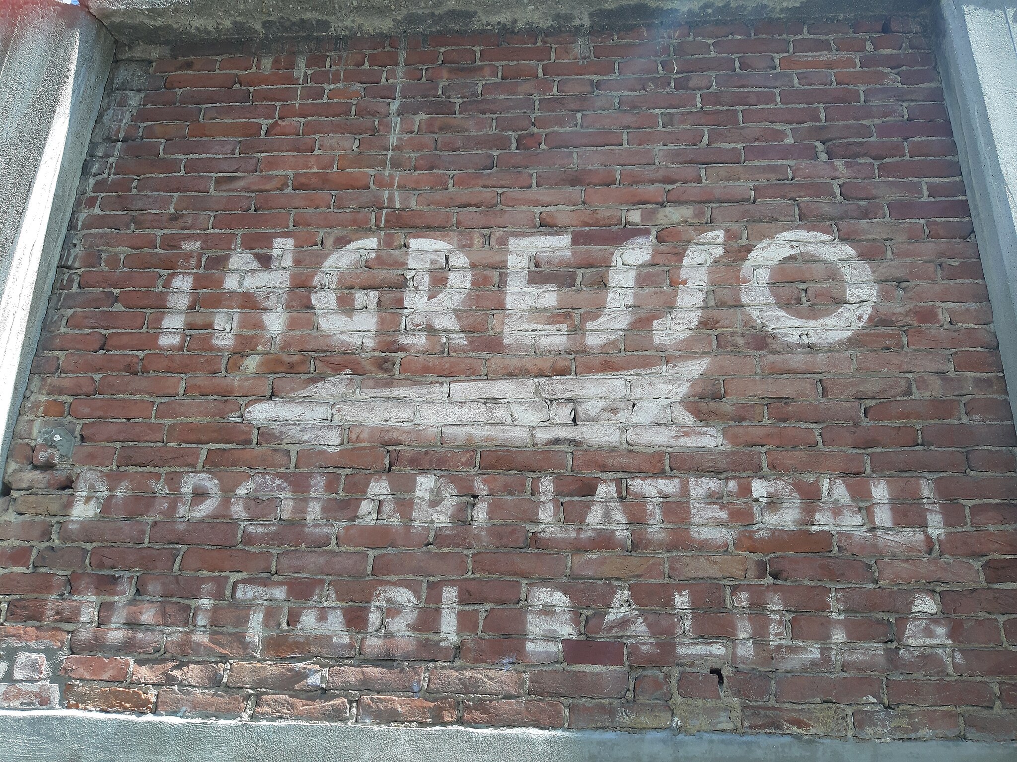 2048px-Muro_Stadio_Filadelfia.jpg