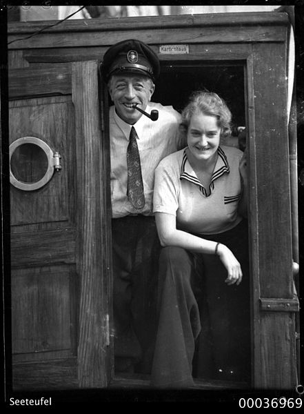 Count_Felix_Graf_von_Luckner_with_wife_Countess_Ingeborg_von_Luckner_on_board_SEETEUFEL_(9611944104).jpg