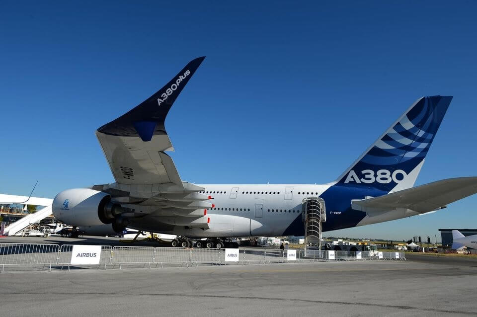 biggest-passenger-aircraft-a380-plus.jpg