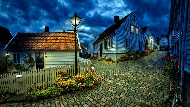 little-houses-1149379_640.jpg