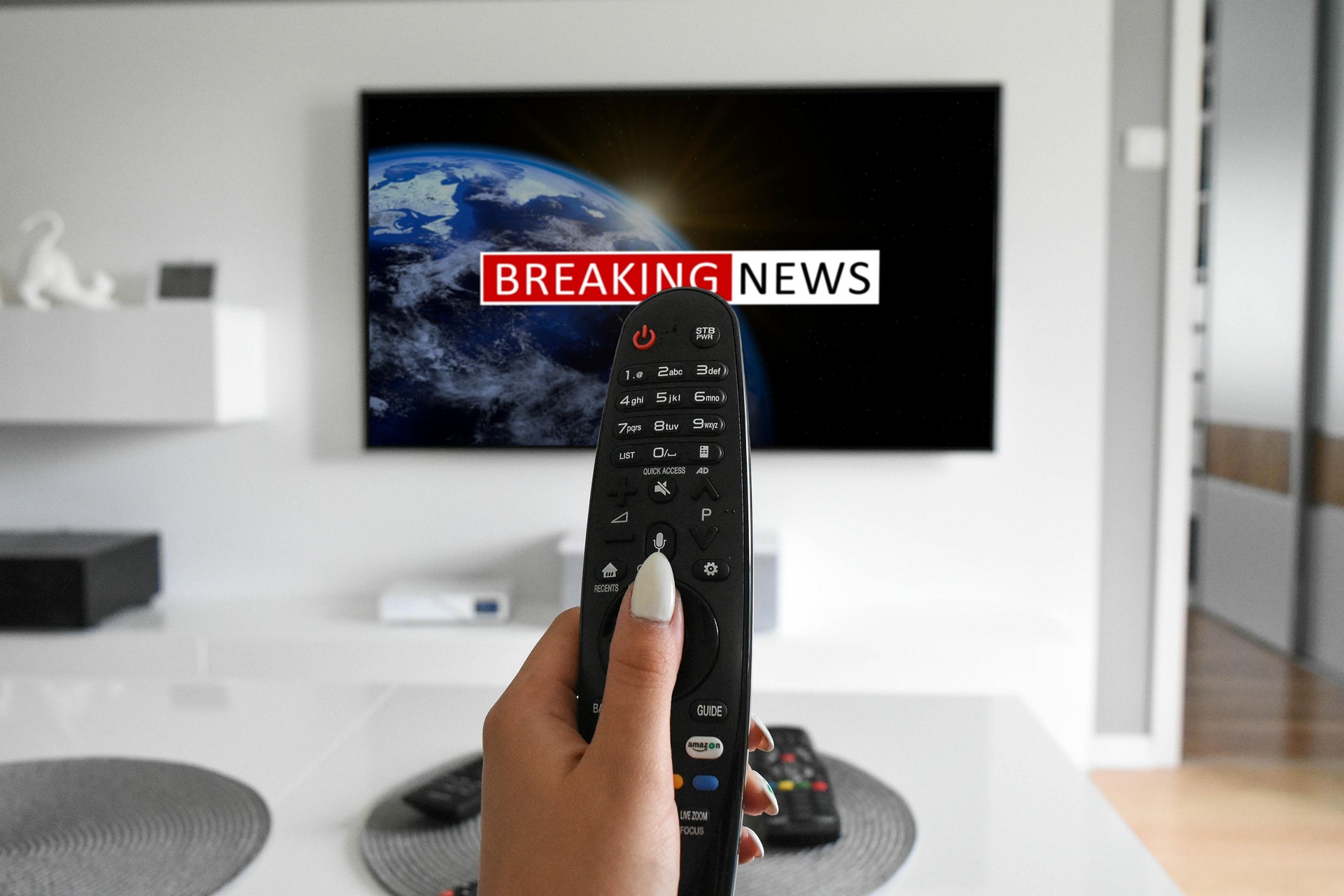 tumisu-breaking-news-7613046_1920.jpg