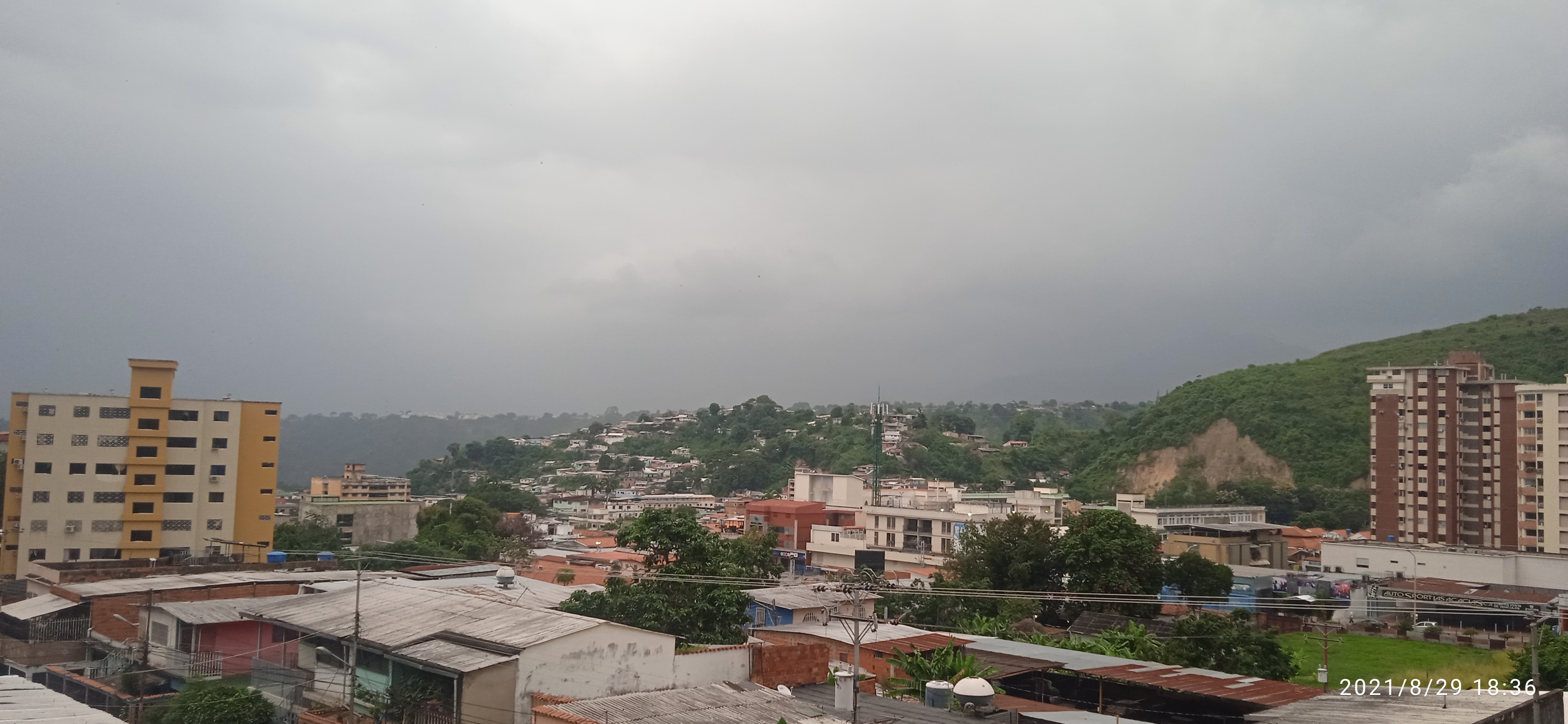 lluvia desde mi casa.jpg