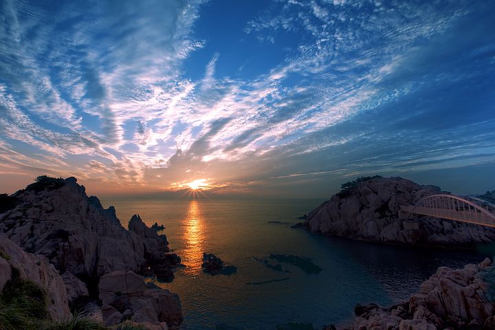 sea-442399__480.jpg