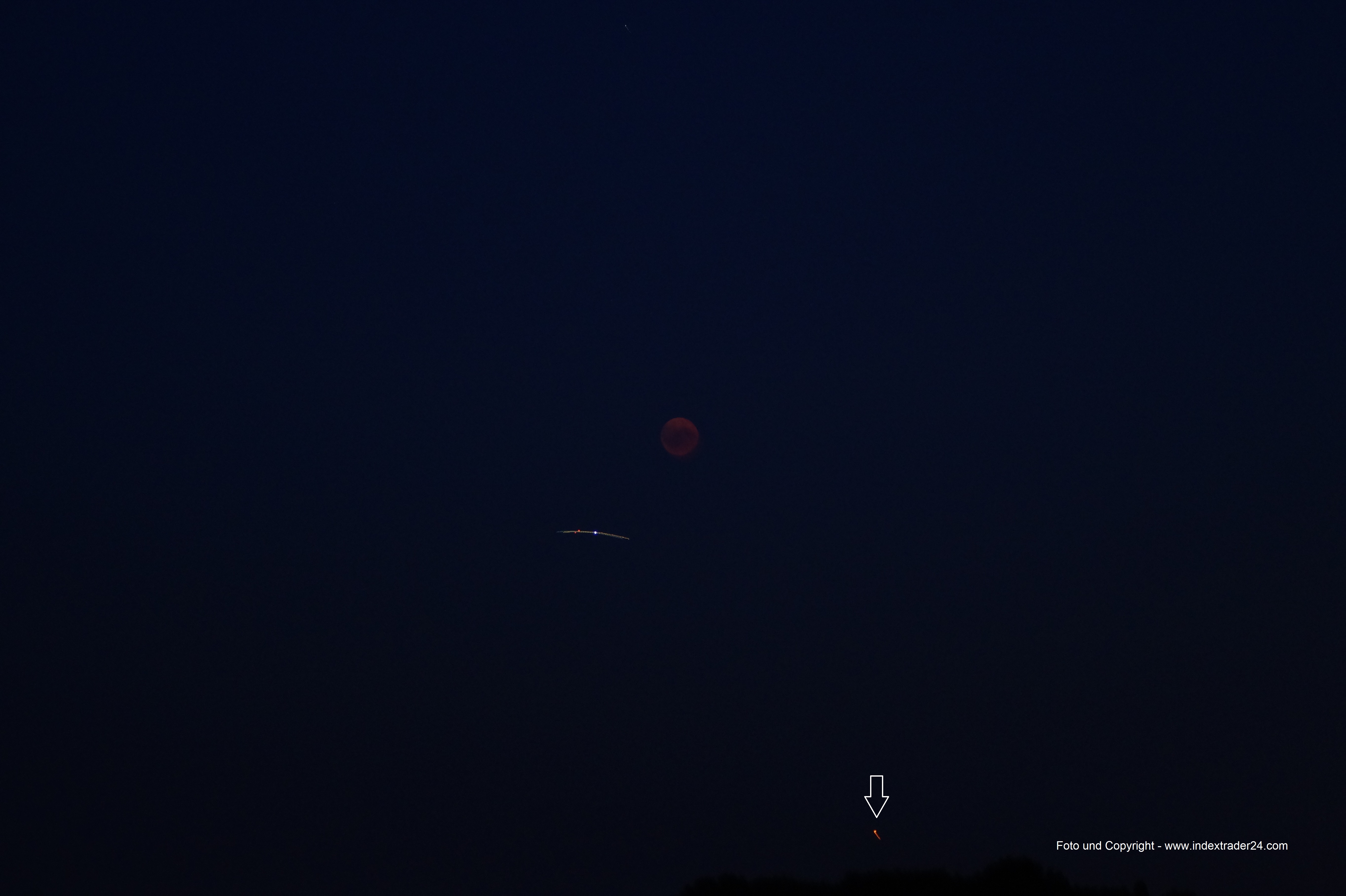 201807272214 Mondfinsternis Düsseldorf Urdenbach.jpg
