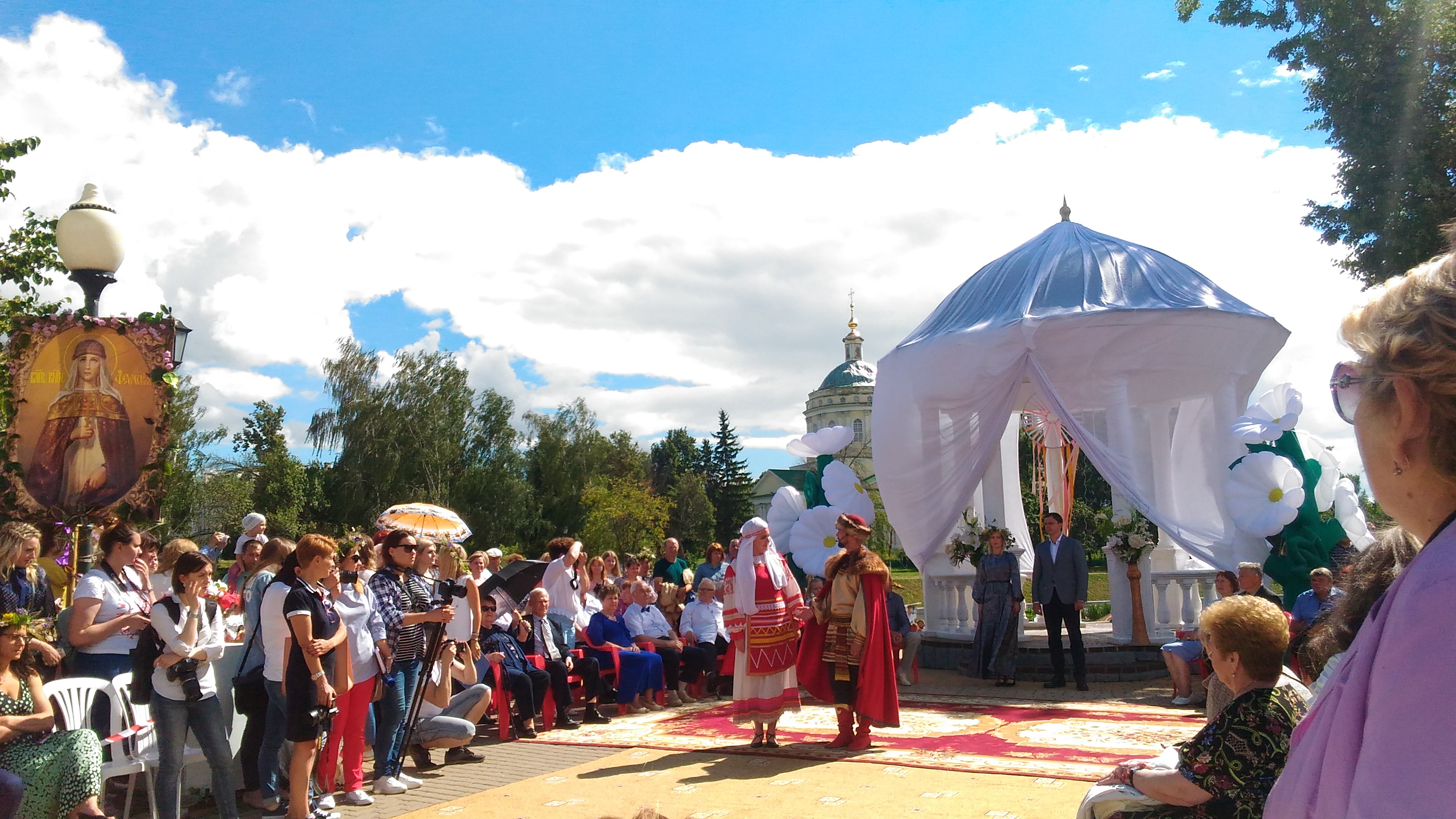Театрализованное представление для детей. Театр драматизация в детском саду. Праздник в детском саду с родителями. Инсценирование сказки. Театрализованное представление.
