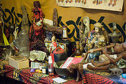 250px-Voodoo_Altar_New_Orleans.jpg