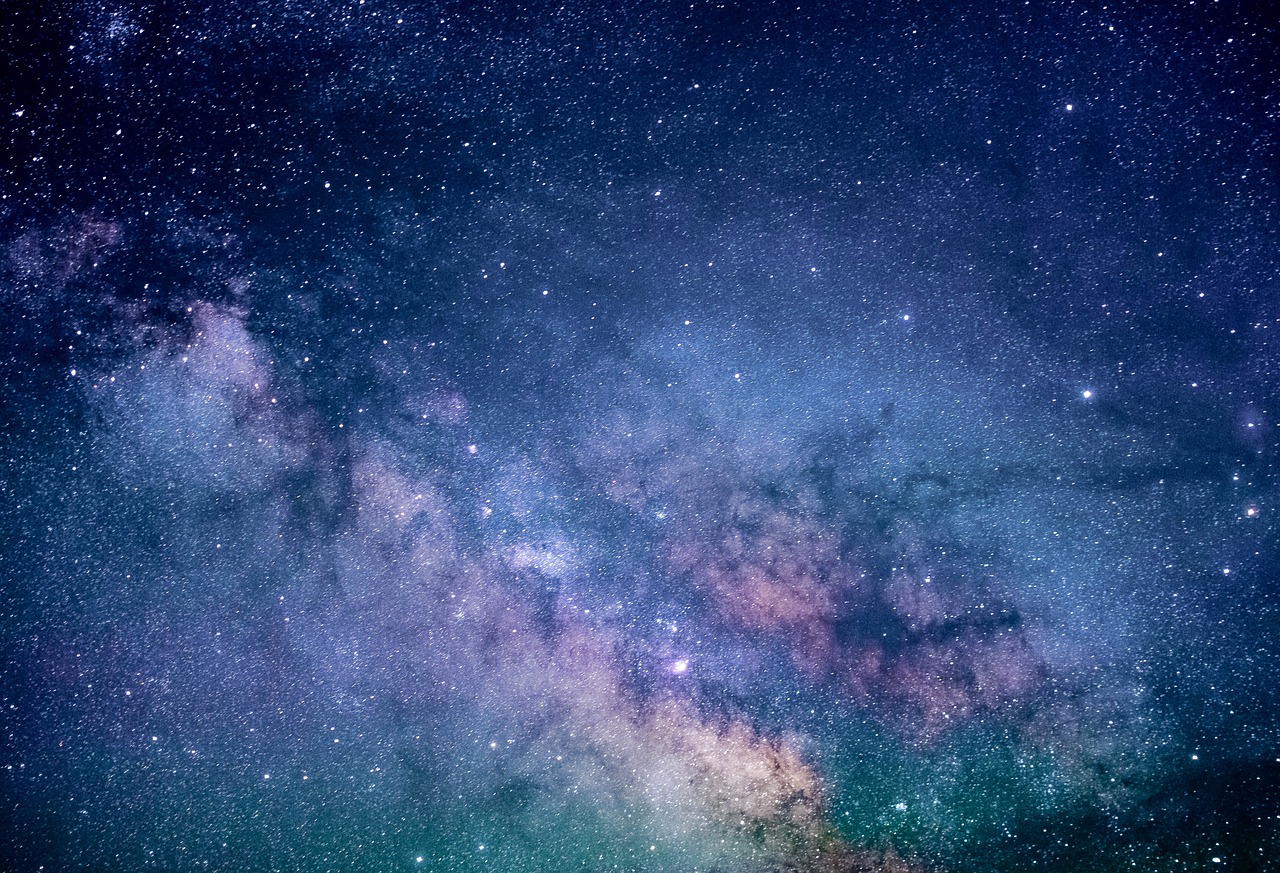 astronomy-1867616_1280.jpg