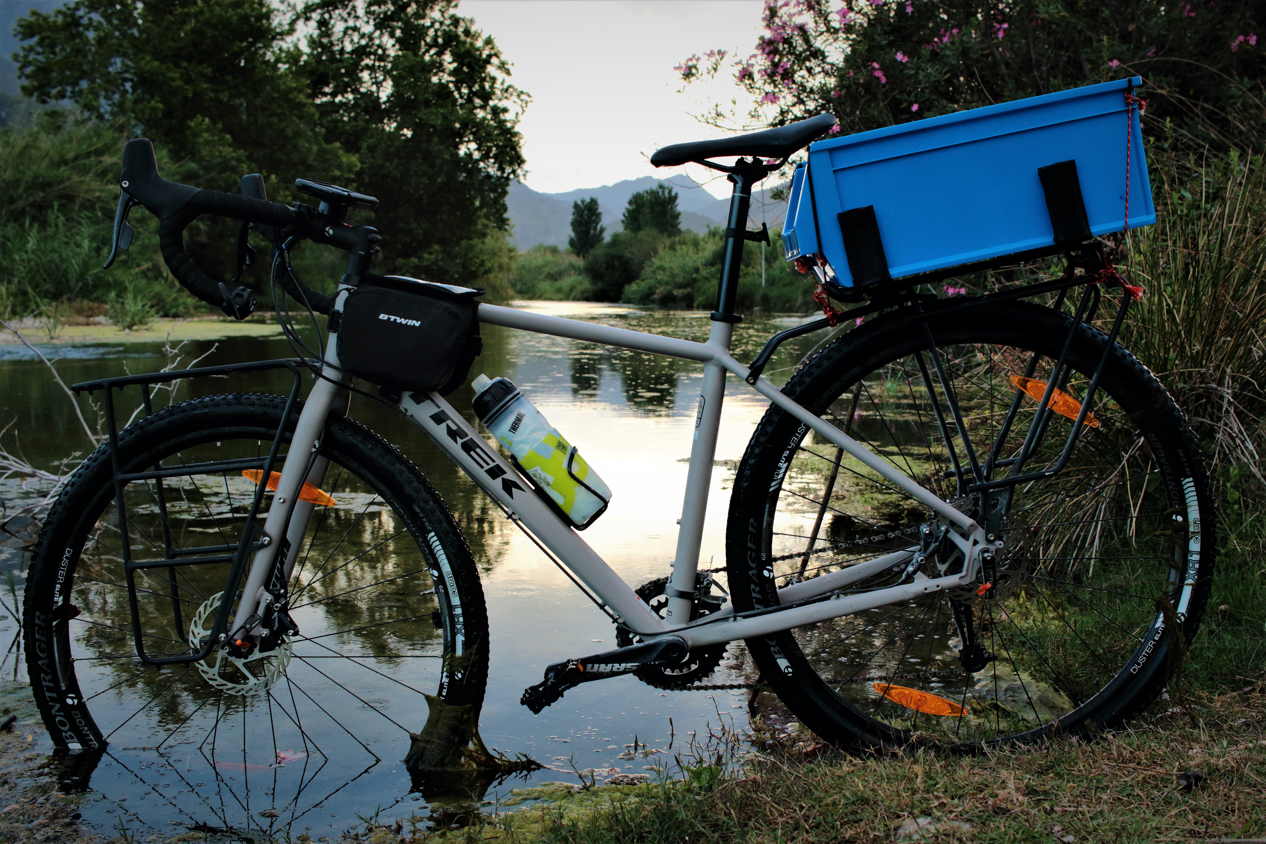 trek%20920.JPG