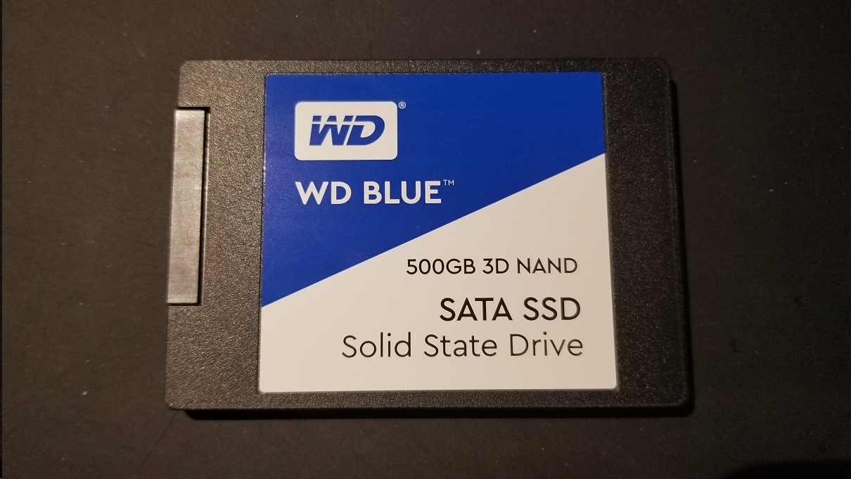 买了一个西数SSD蓝盘做存储