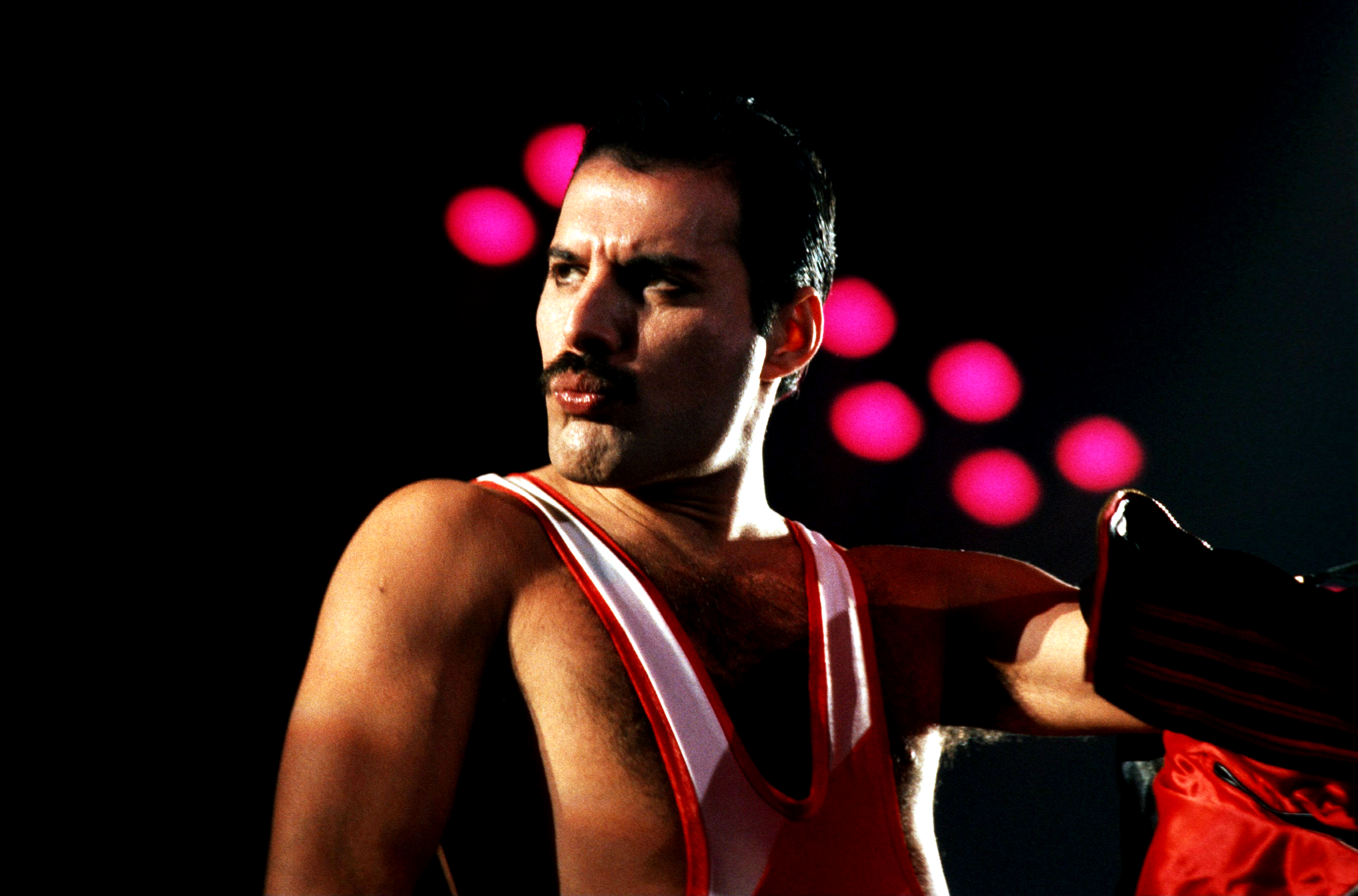 Freddie Mercury 80's.jpg
