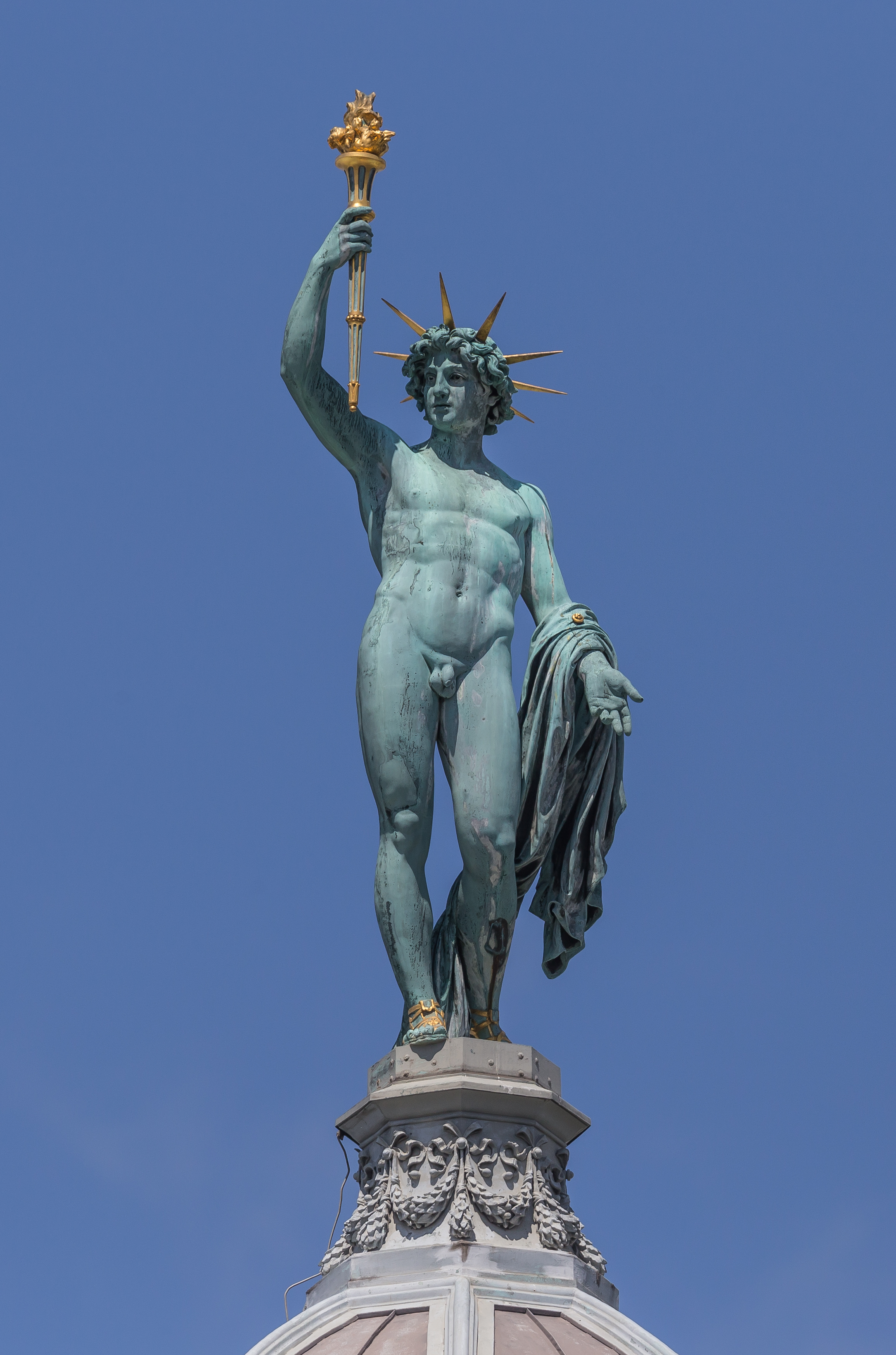 Helios,_Main_figure_(Johannes_Benk)_at_the_Naturhistorisches_Museum,_Wien-9958.jpg