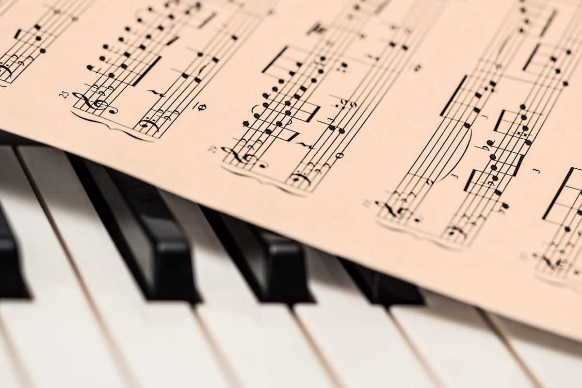 piano-1655558_1280-1200x800.jpg