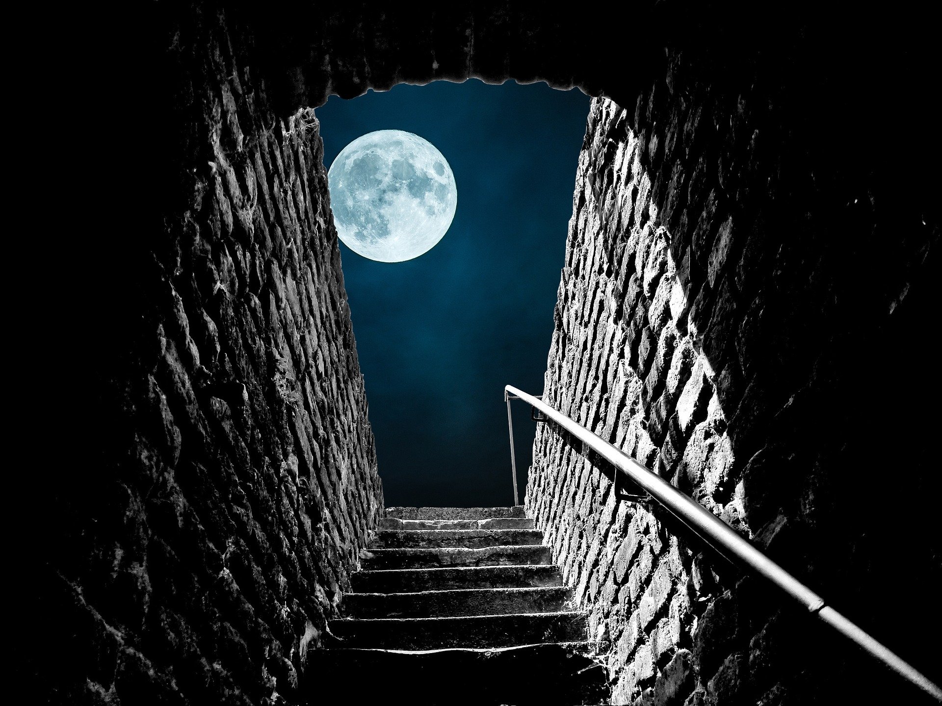 stairs-2726106_1920.jpg