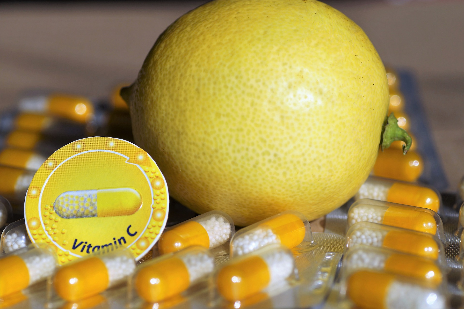 vitamin-c-4940629_1920.jpg