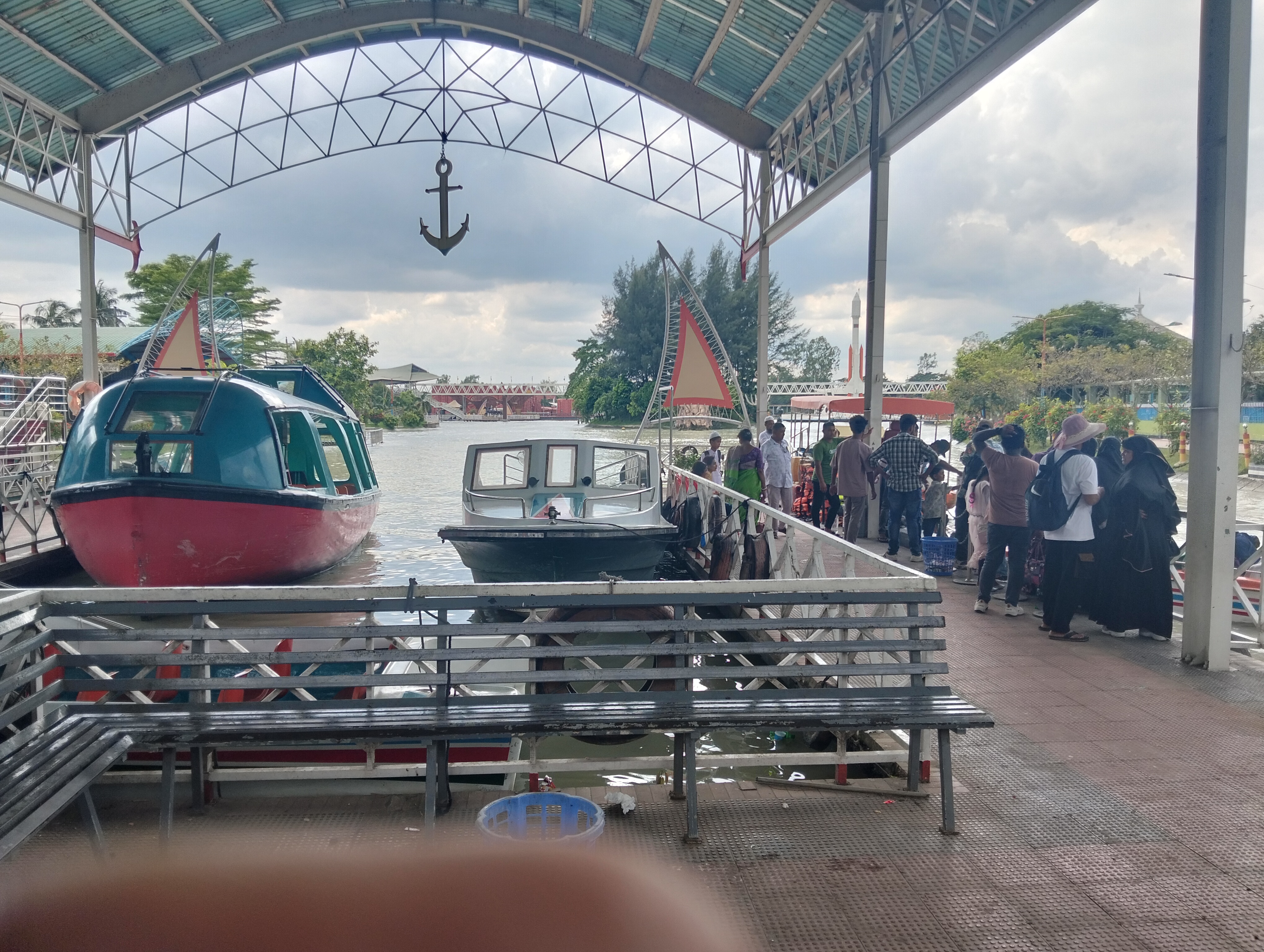 637.jpg