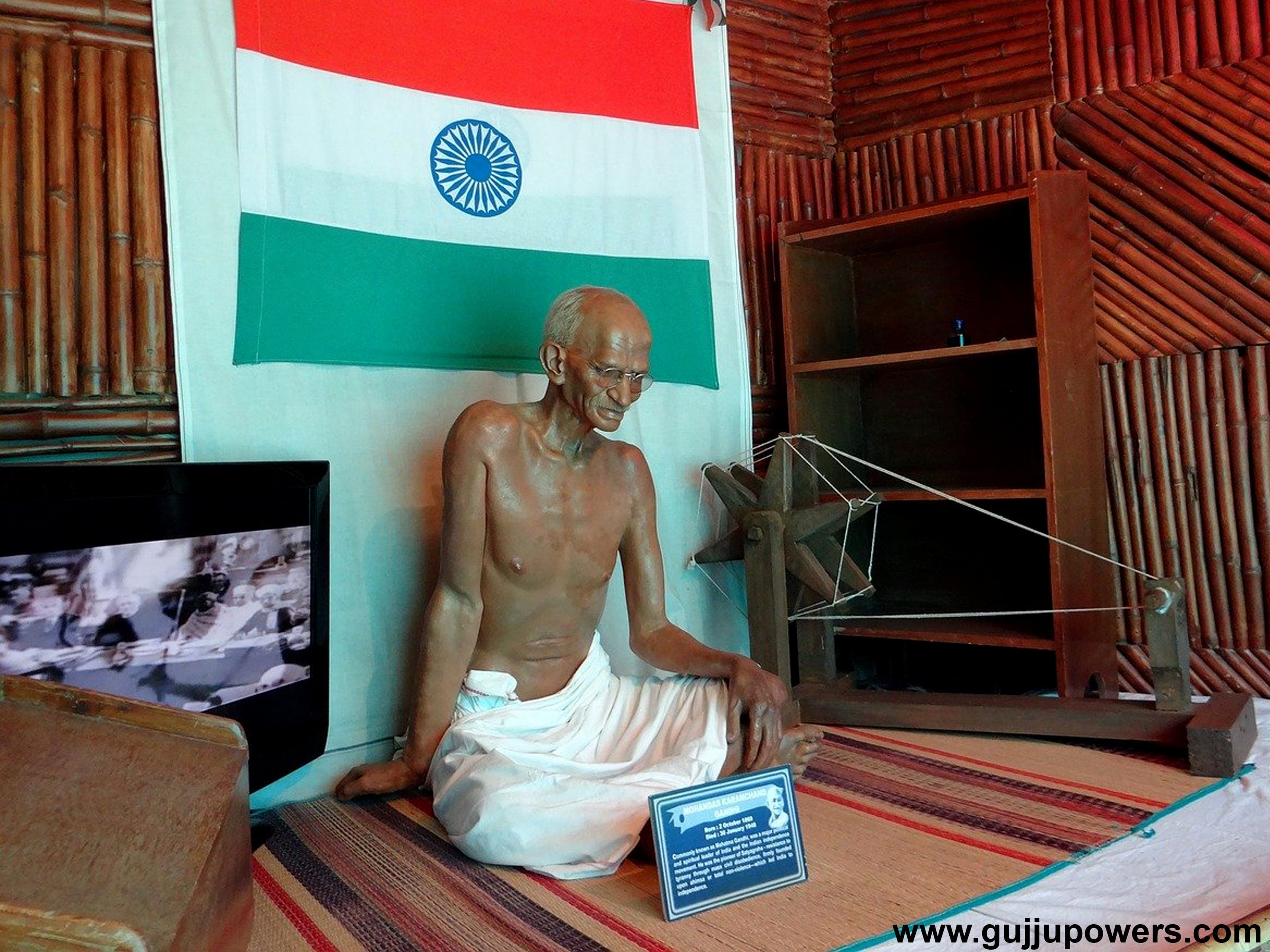 mahatma gandhi 3.jpg