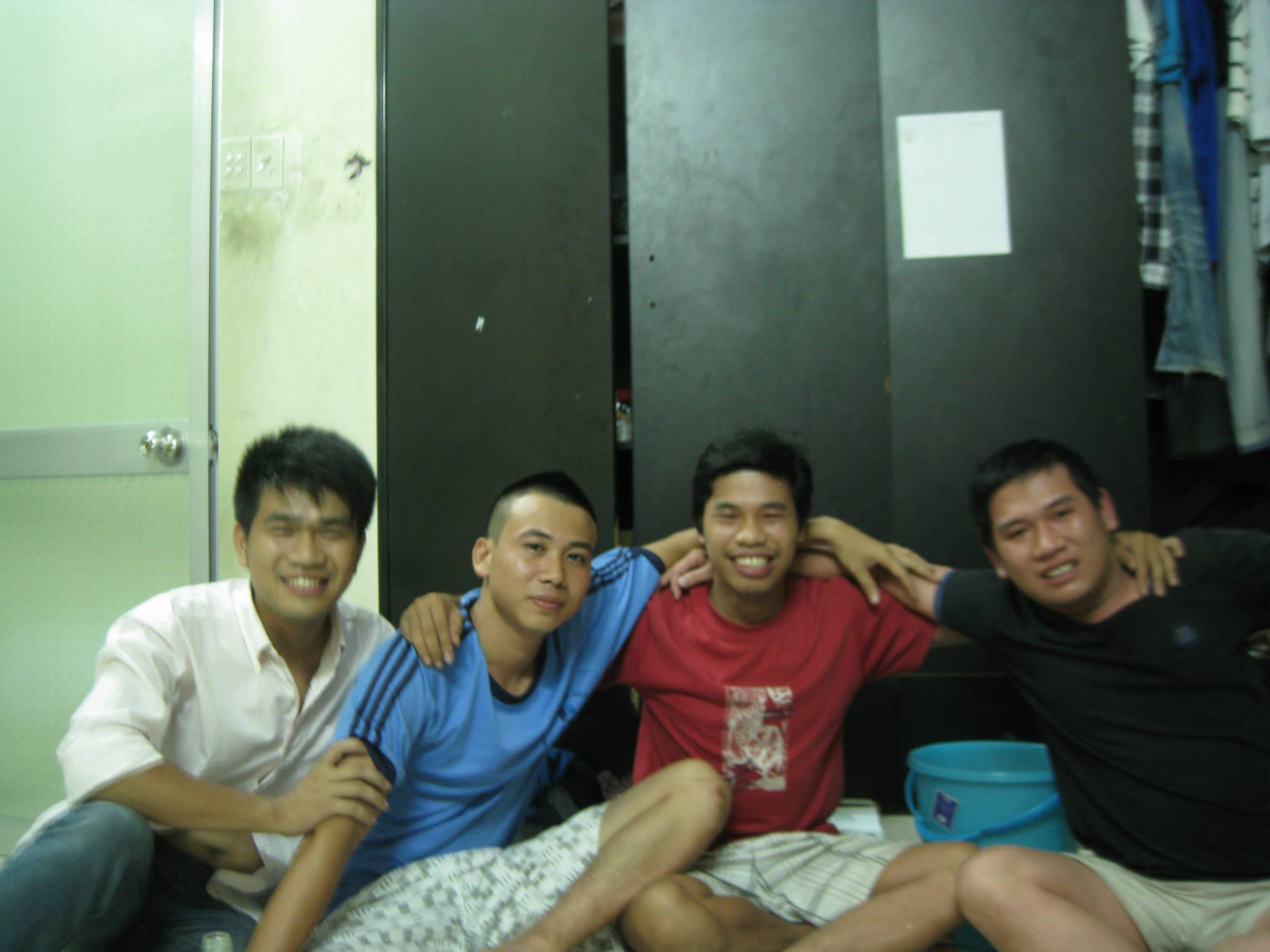 Tan Phu Roomies 52602699_2266039250100765_1281611459373039616_o.jpg