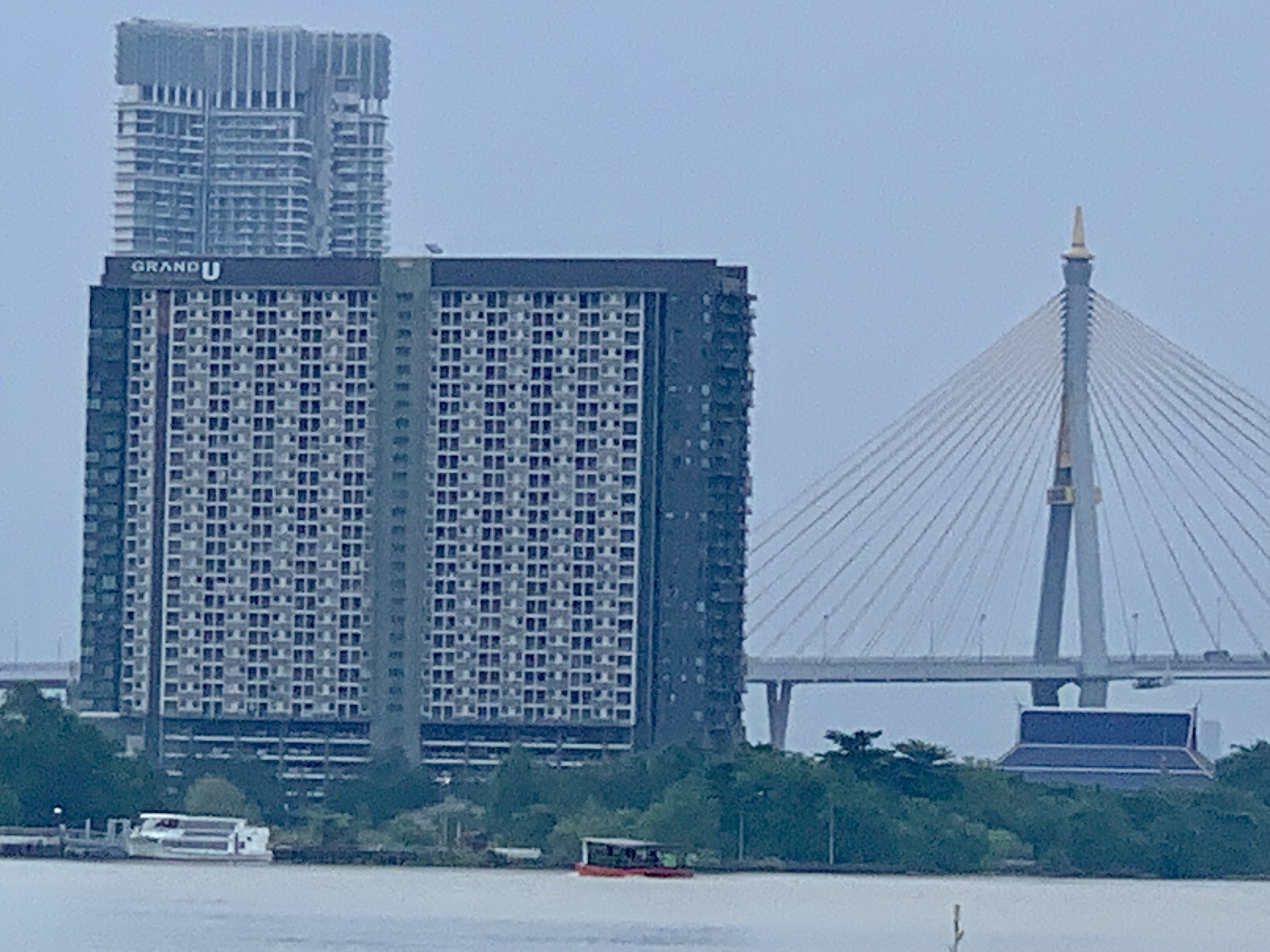 Riverside View12.jpg
