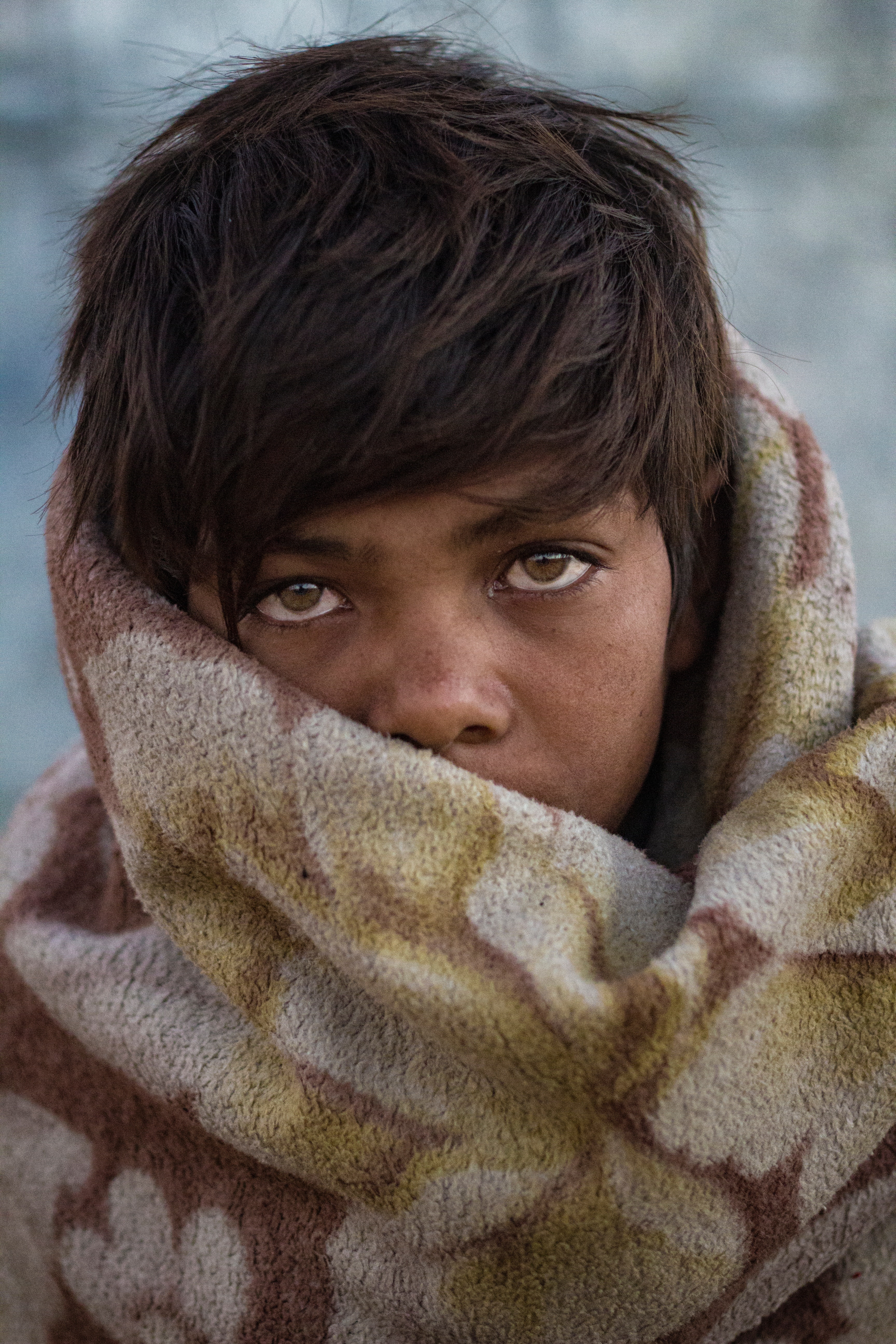 blanket-blurred-background-boy-796526.jpg