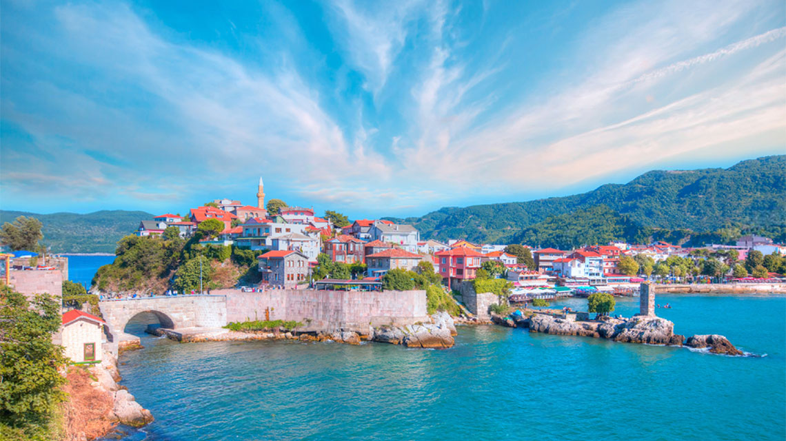 The Black Sea in Turkey.jpg