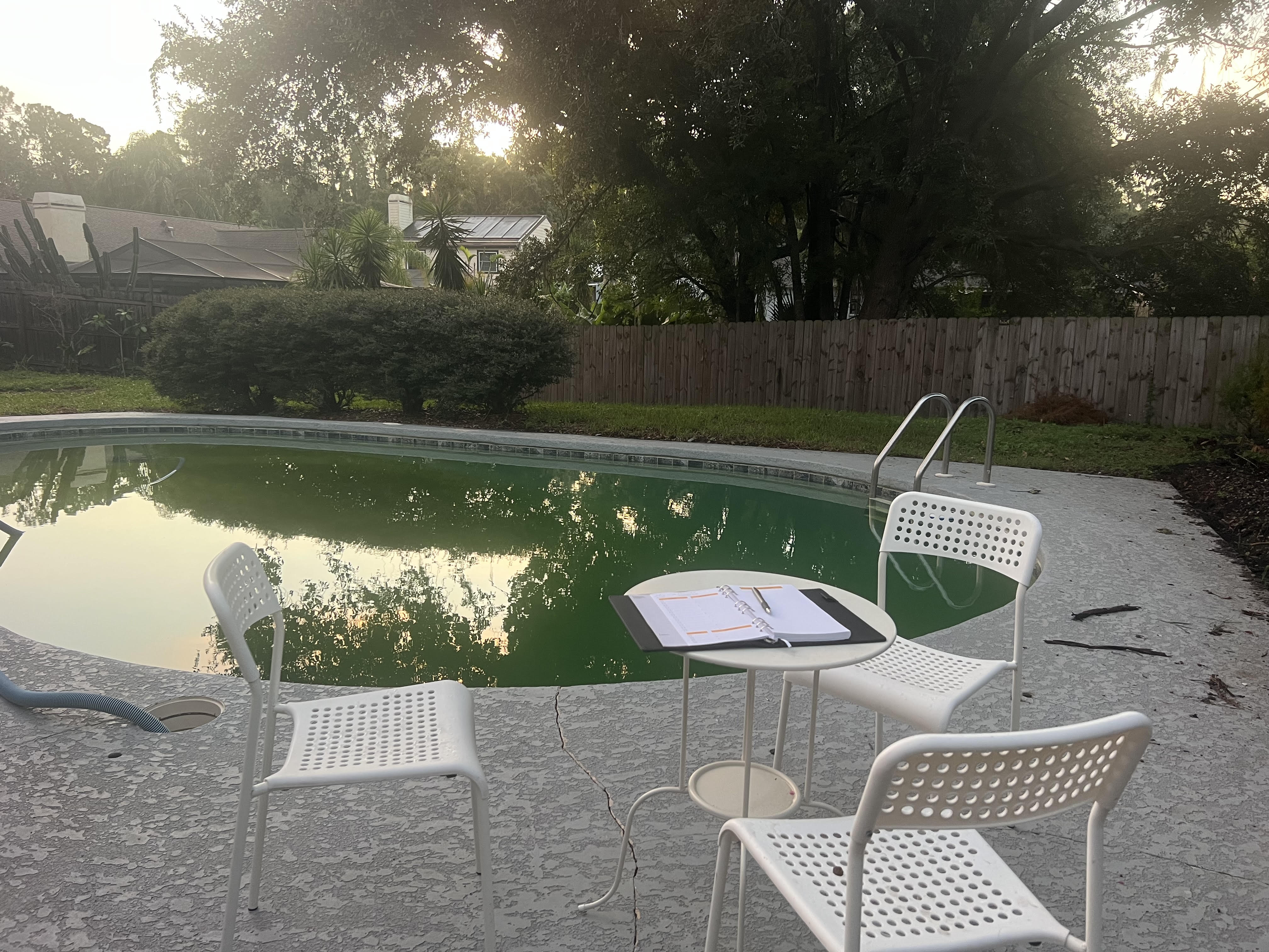Pool.jpg