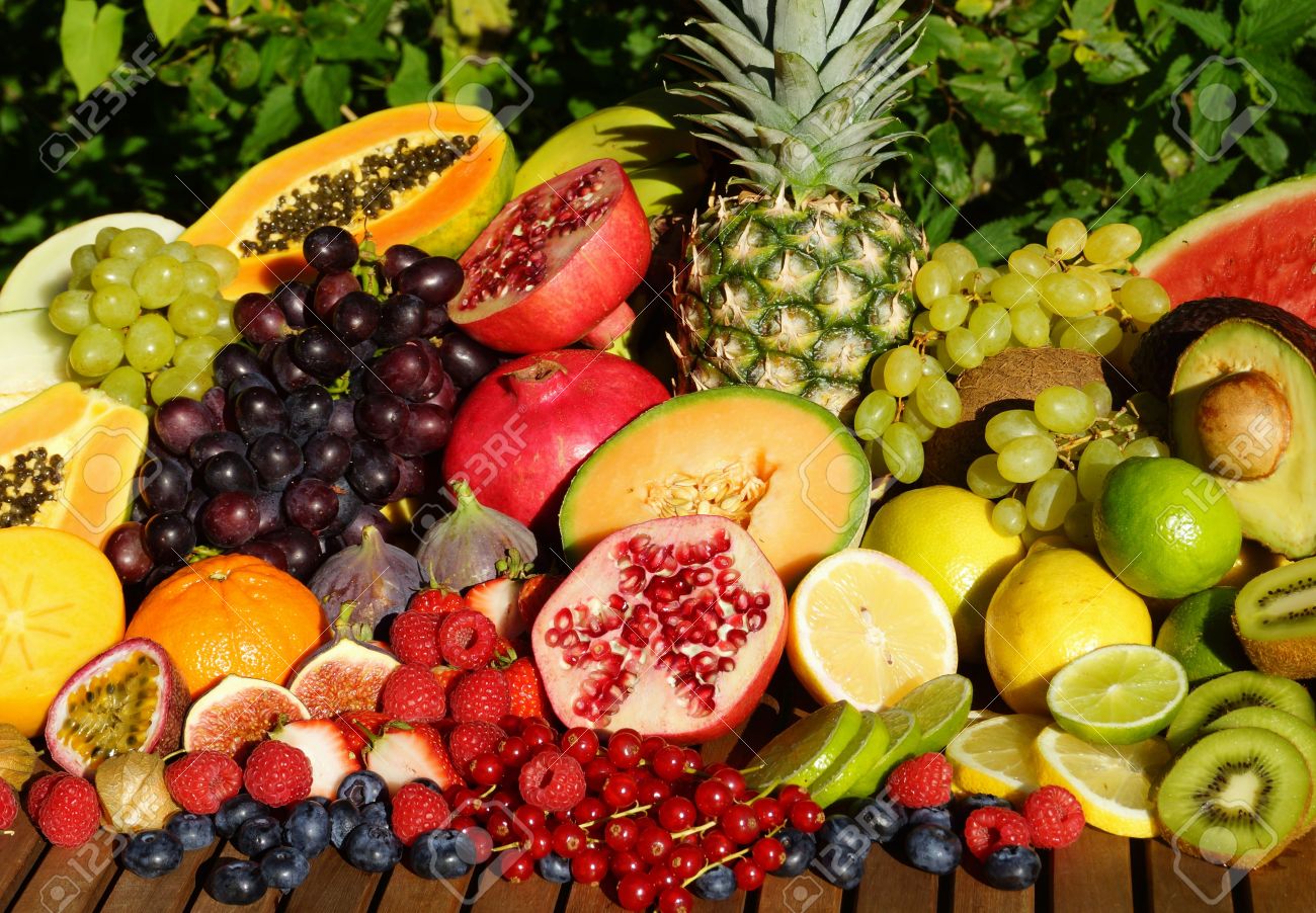 Фруктовый час. Разнообразные фрукты. Тропические фрукты. Разные фрукты и ягоды. Овощи и ягоды.