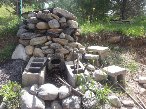 rocketstove500.jpg