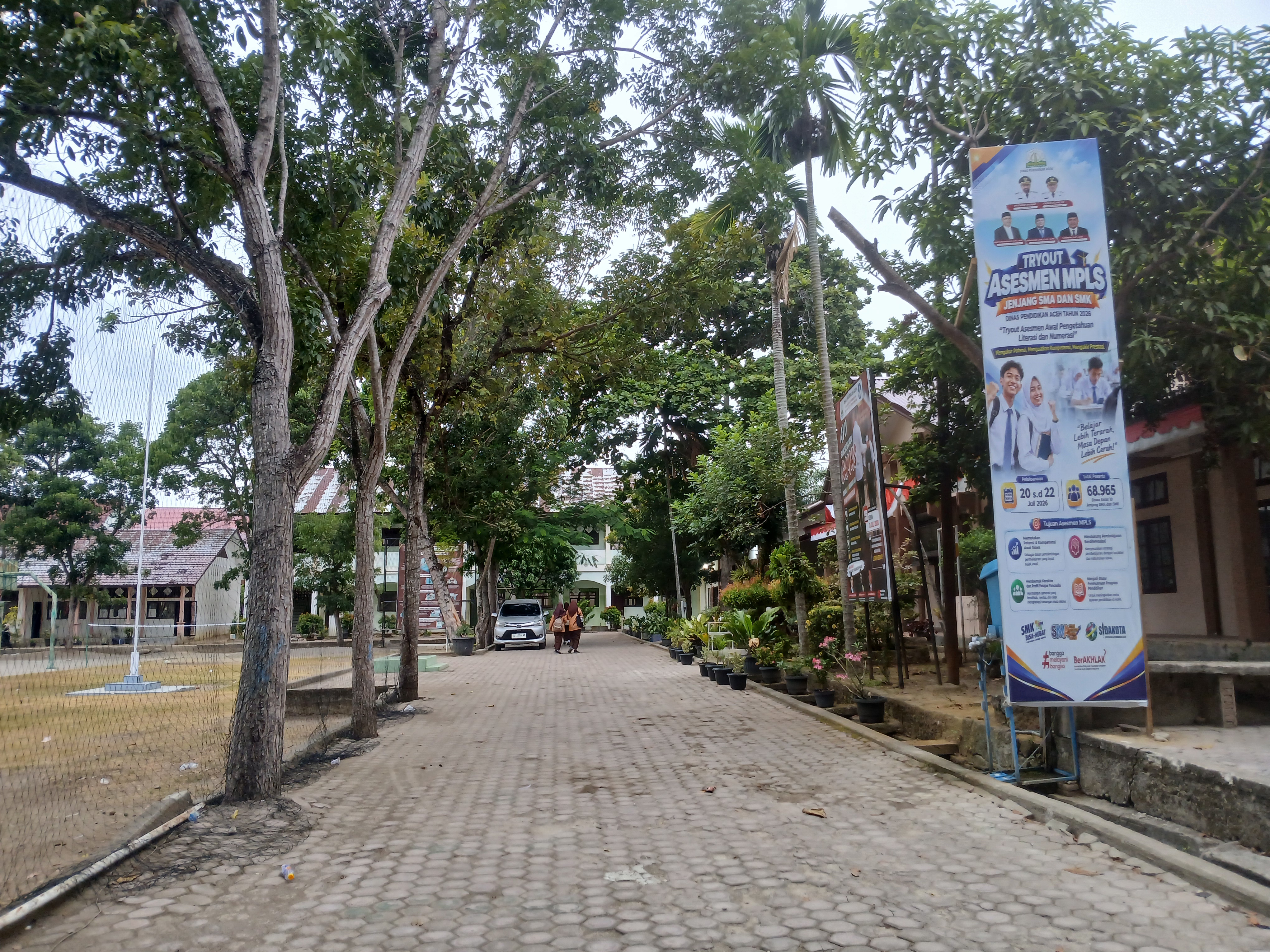 1000516860.jpg